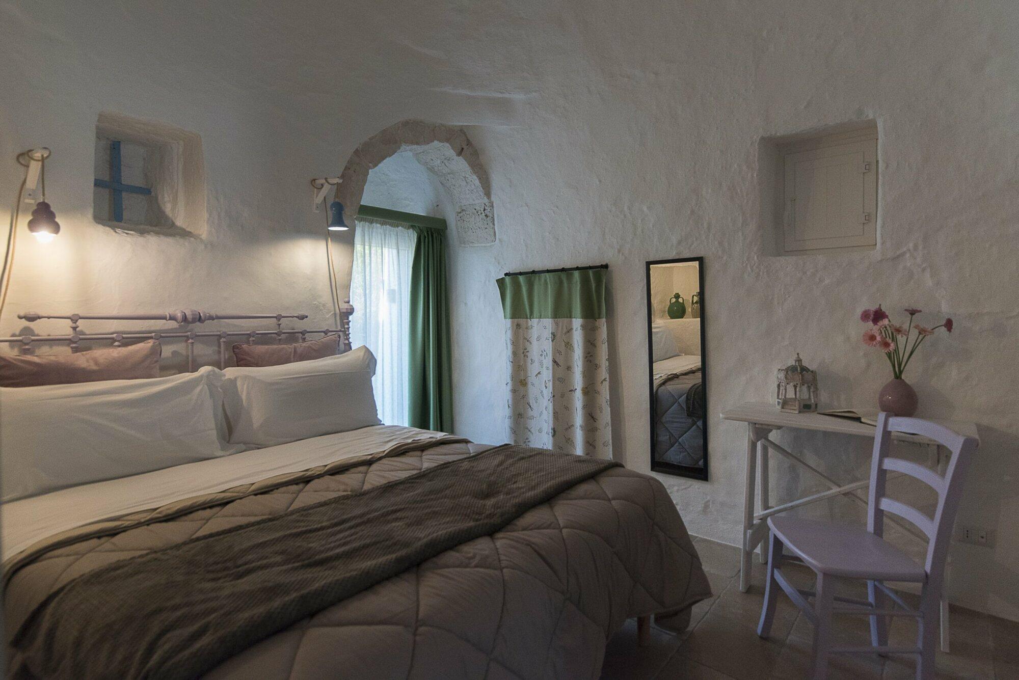 Lacinera, trulli e natura