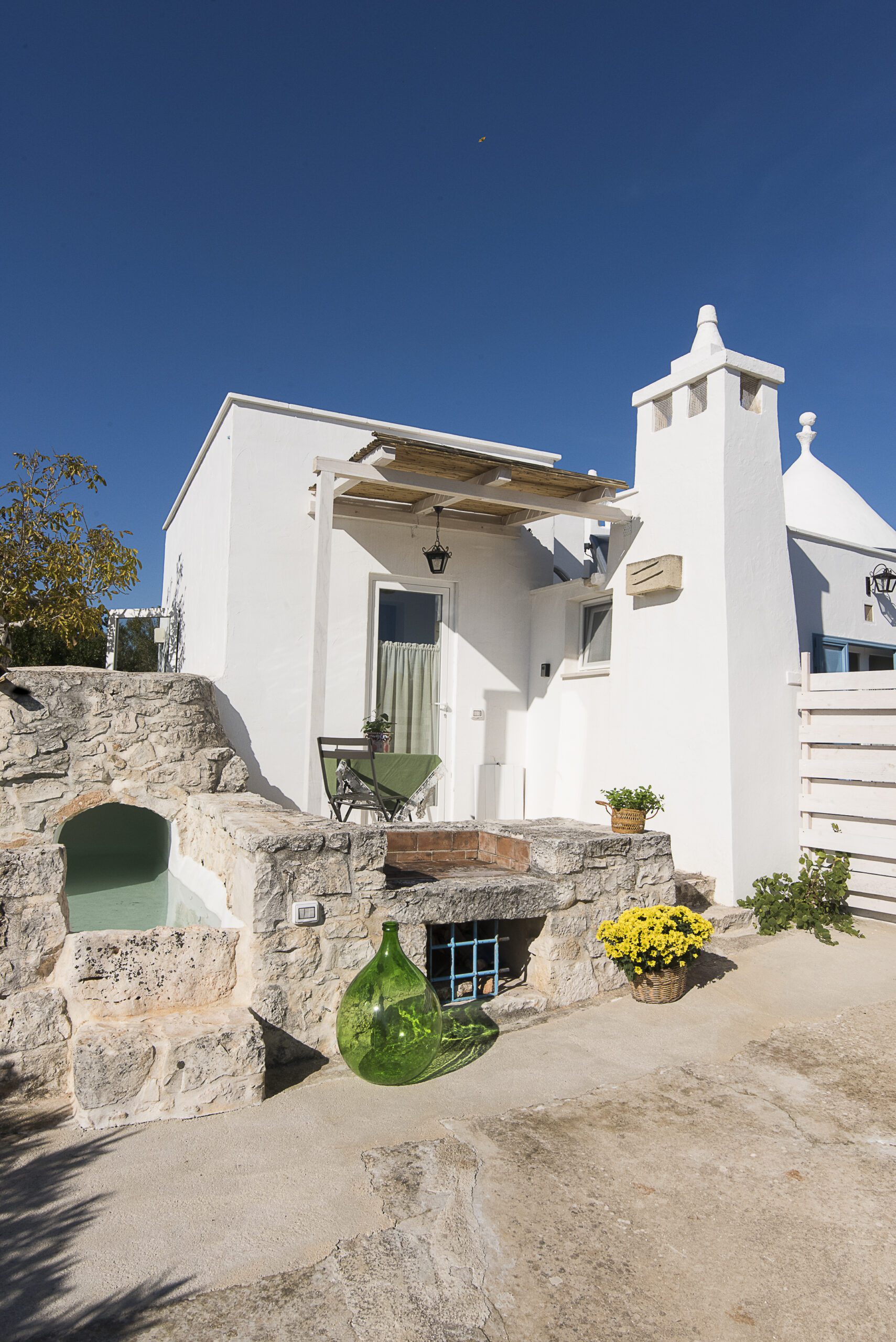 Lacinera, trulli e natura