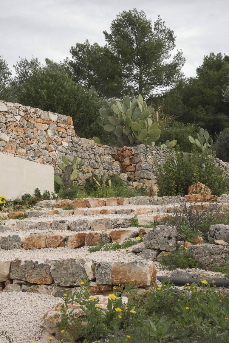 Lacinera, trulli e natura